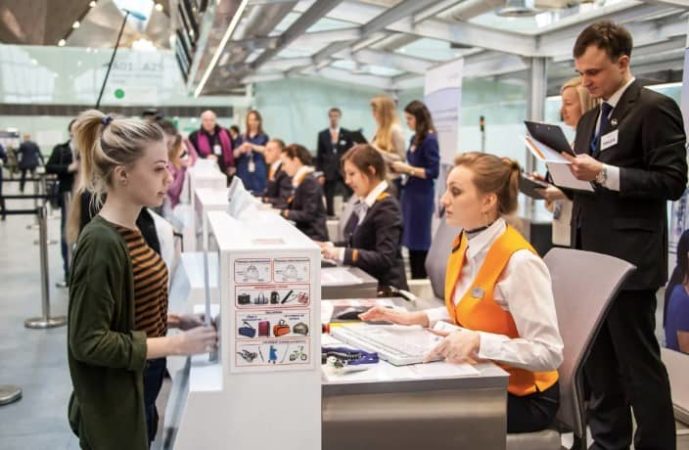 Стойка регистрации