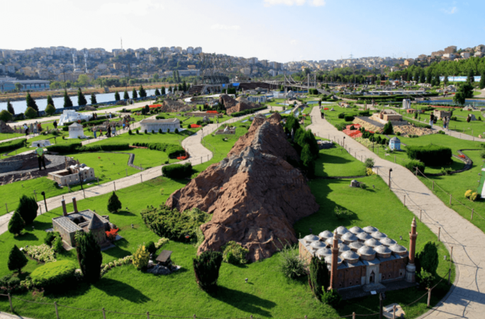 Парк «Миниатюрк»