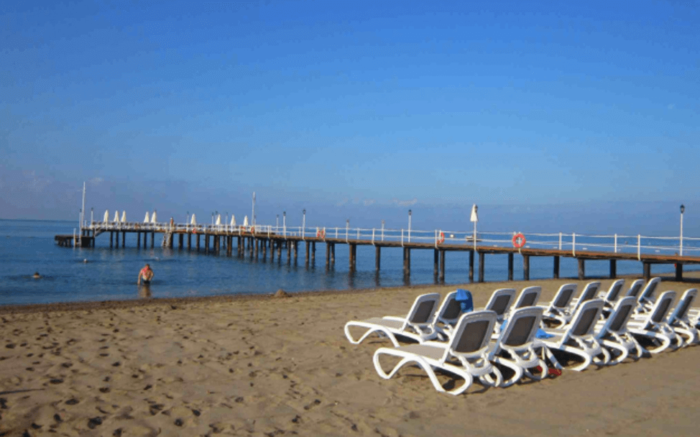 Venezia Palace Deluxe Resort - пляж